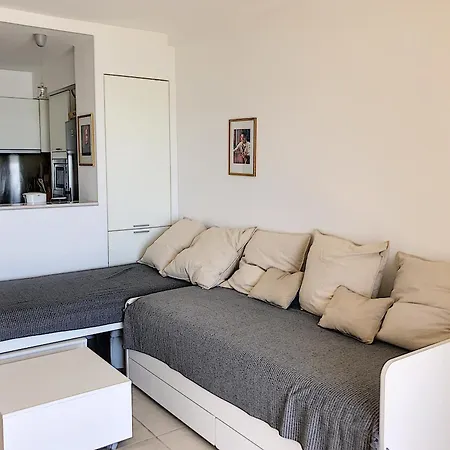 Tres Jolie Vue Et Emplacement Ideal - 243l Riv * Cannes